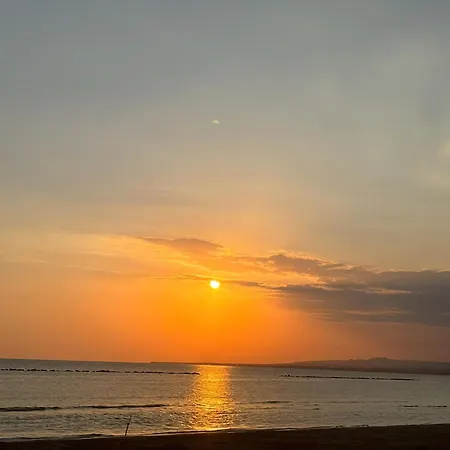 Ammos Side Seaview 11 * Larnaca